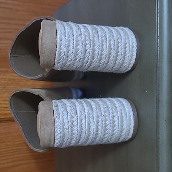 Yellow Box Ambur, slide-on, open-toe platform, espedrills size 8.5, tan brown - Picture 3 of 9